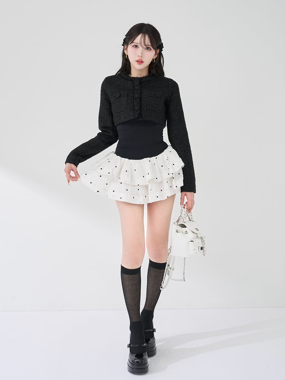 モデル：165cm（着用サイズ：FREE　着用カラー：BLK）