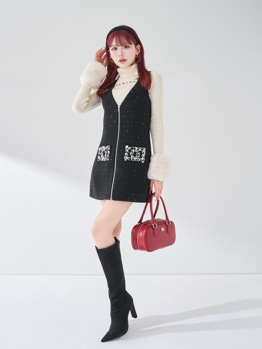 モデル：165cm（着用サイズ：FREE　着用カラー：BLK）