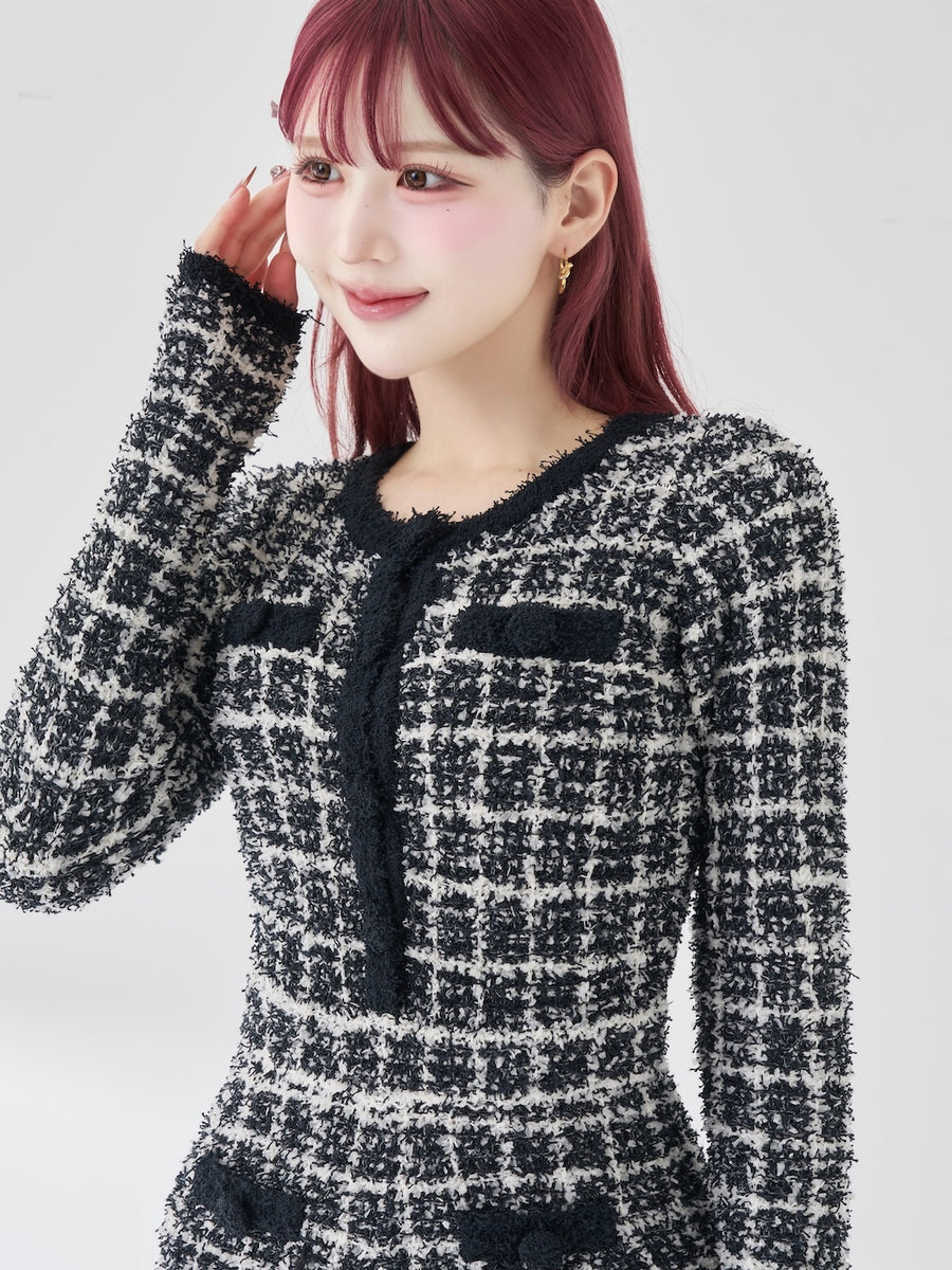 モデル：165cm（着用サイズ：FREE　着用カラー：BLK）