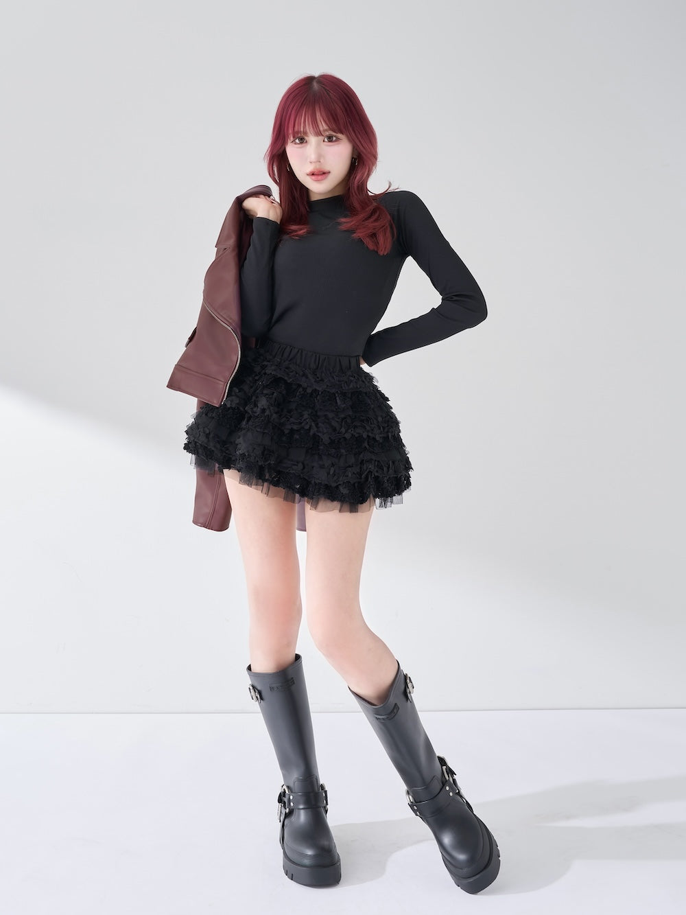 モデル：165cm（着用サイズ：FREE　着用カラー：BLK）