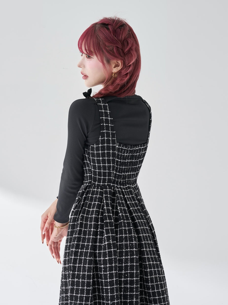 モデル：165cm（着用サイズ：FREE　着用カラー：BLK）