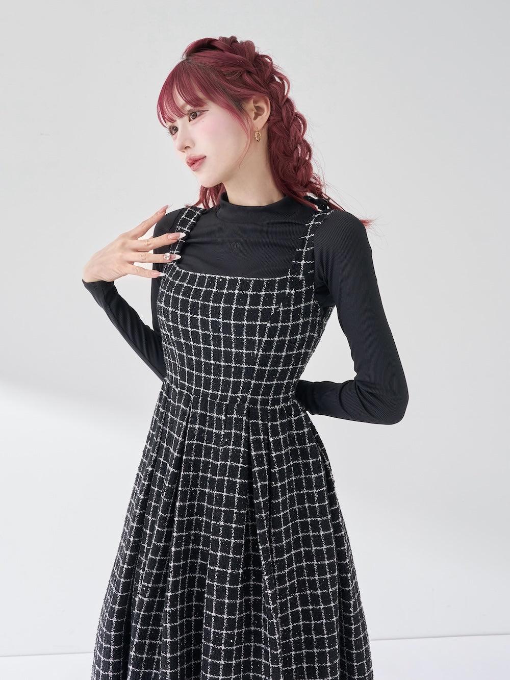 モデル：165cm（着用サイズ：FREE　着用カラー：BLK）