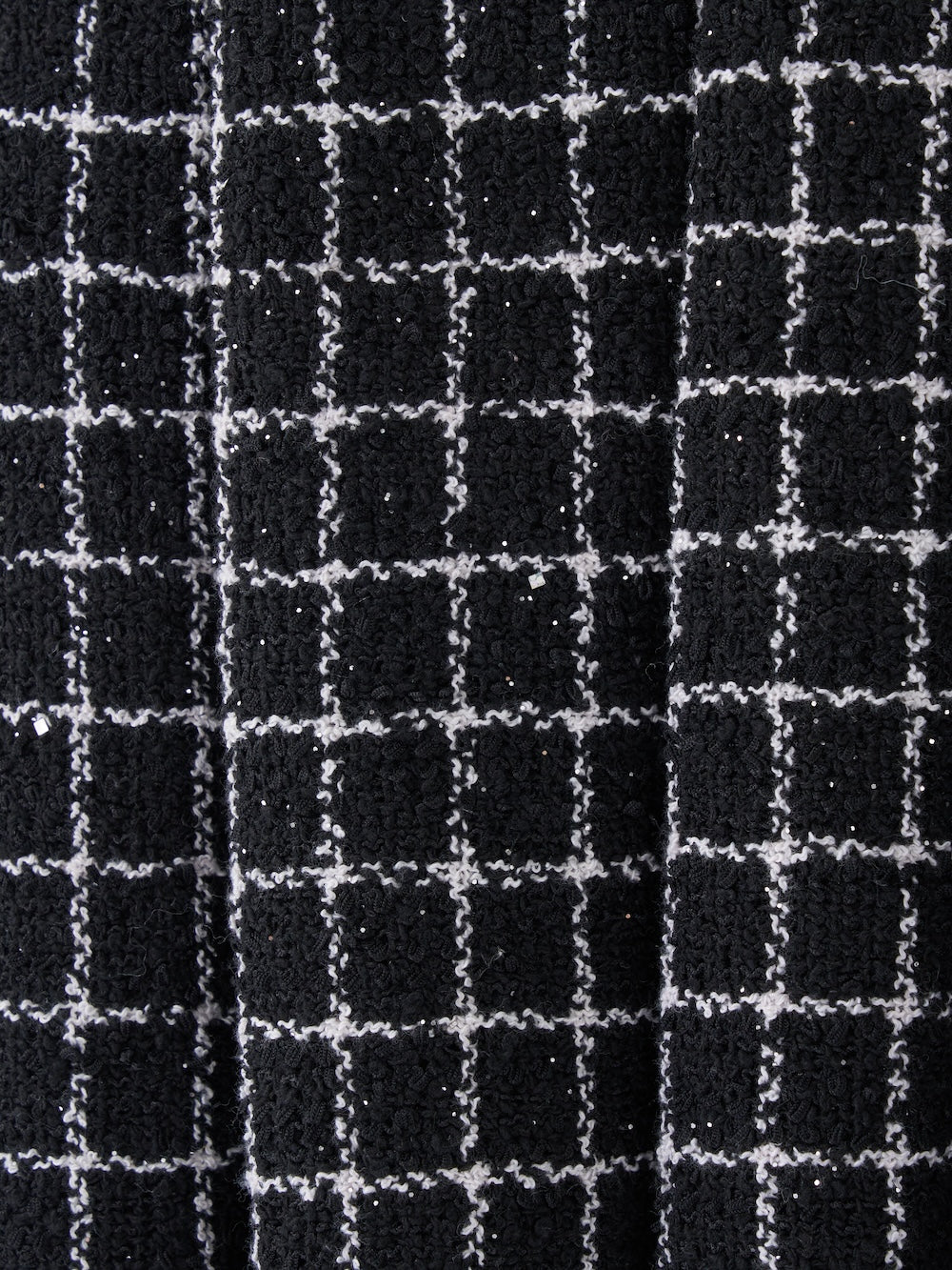 モデル：165cm（着用サイズ：FREE　着用カラー：BLK）