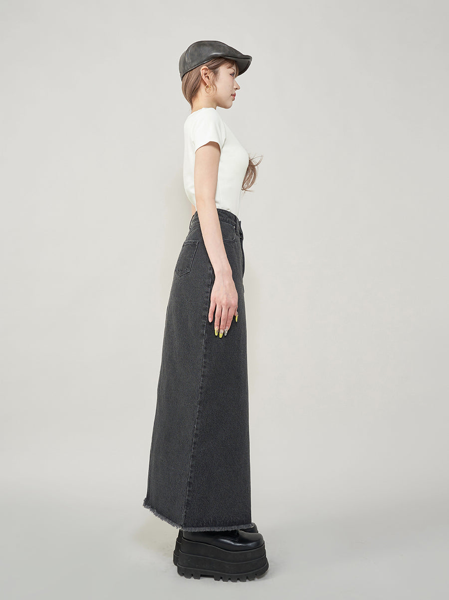 モデル：165cm（着用サイズ：FREE　着用カラー：WHT）