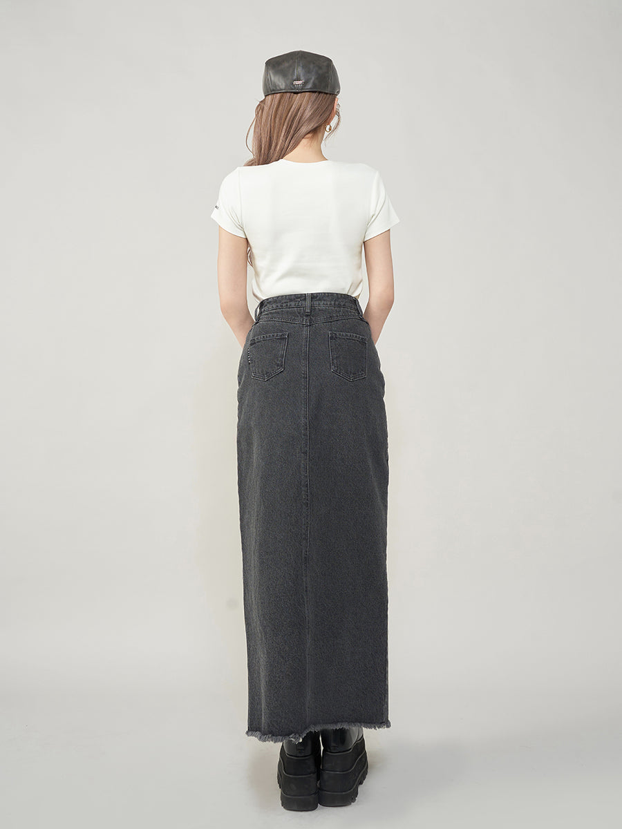 モデル：165cm（着用サイズ：FREE　着用カラー：WHT）