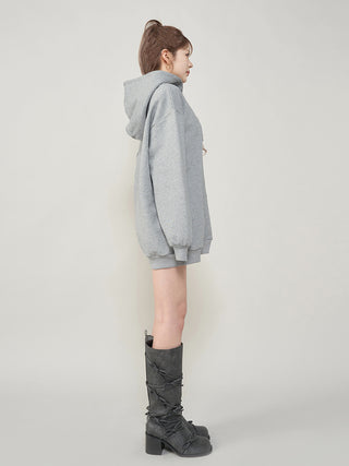 モデル：165cm（着用サイズ：FREE　着用カラー：GRY）