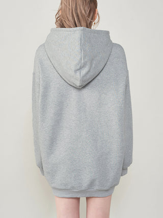 モデル：165cm（着用サイズ：FREE　着用カラー：GRY）