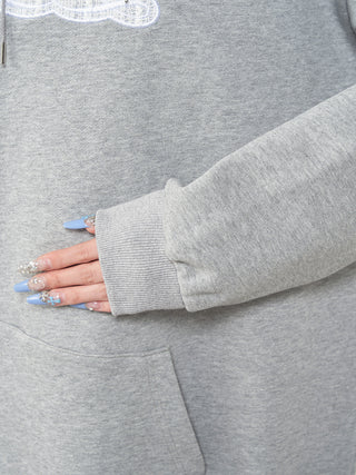 モデル：165cm（着用サイズ：FREE　着用カラー：GRY）