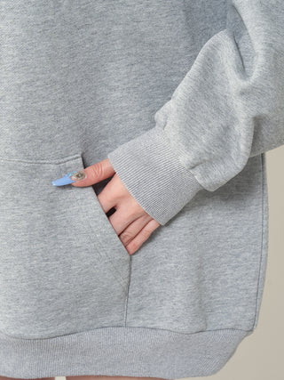 モデル：165cm（着用サイズ：FREE　着用カラー：GRY）