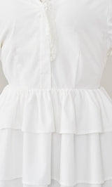 モデル：165cm（着用サイズ：FREE　着用カラー：WHT）