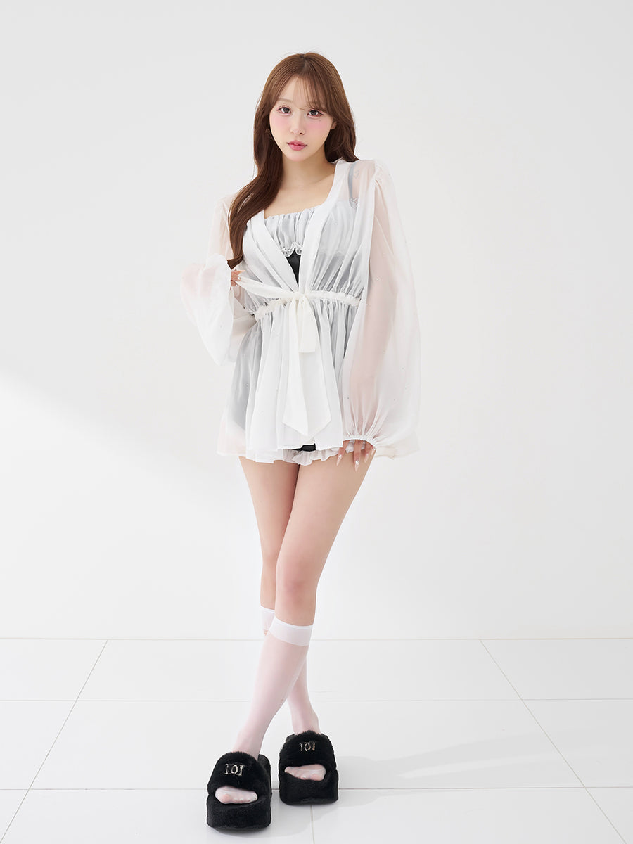 モデル：156cm（着用サイズ：FREE　着用カラー：BLK）