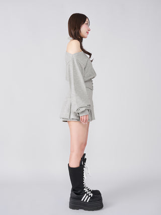 モデル：156cm（着用サイズ：FREE　着用カラー：GRY）