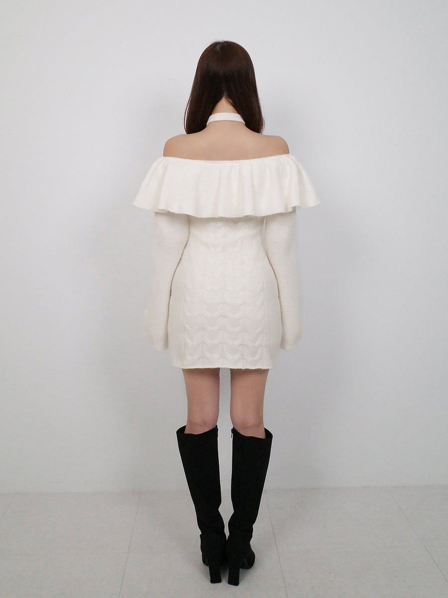 モデル：156cm（着用サイズ：FREE　着用カラー：IVO）