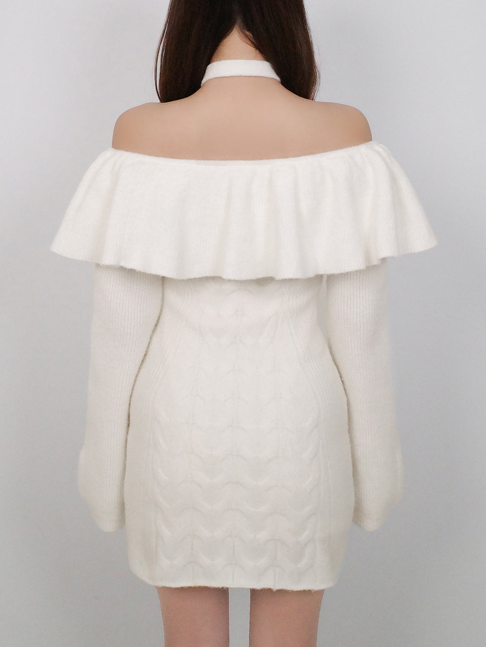 モデル：156cm（着用サイズ：FREE　着用カラー：IVO）