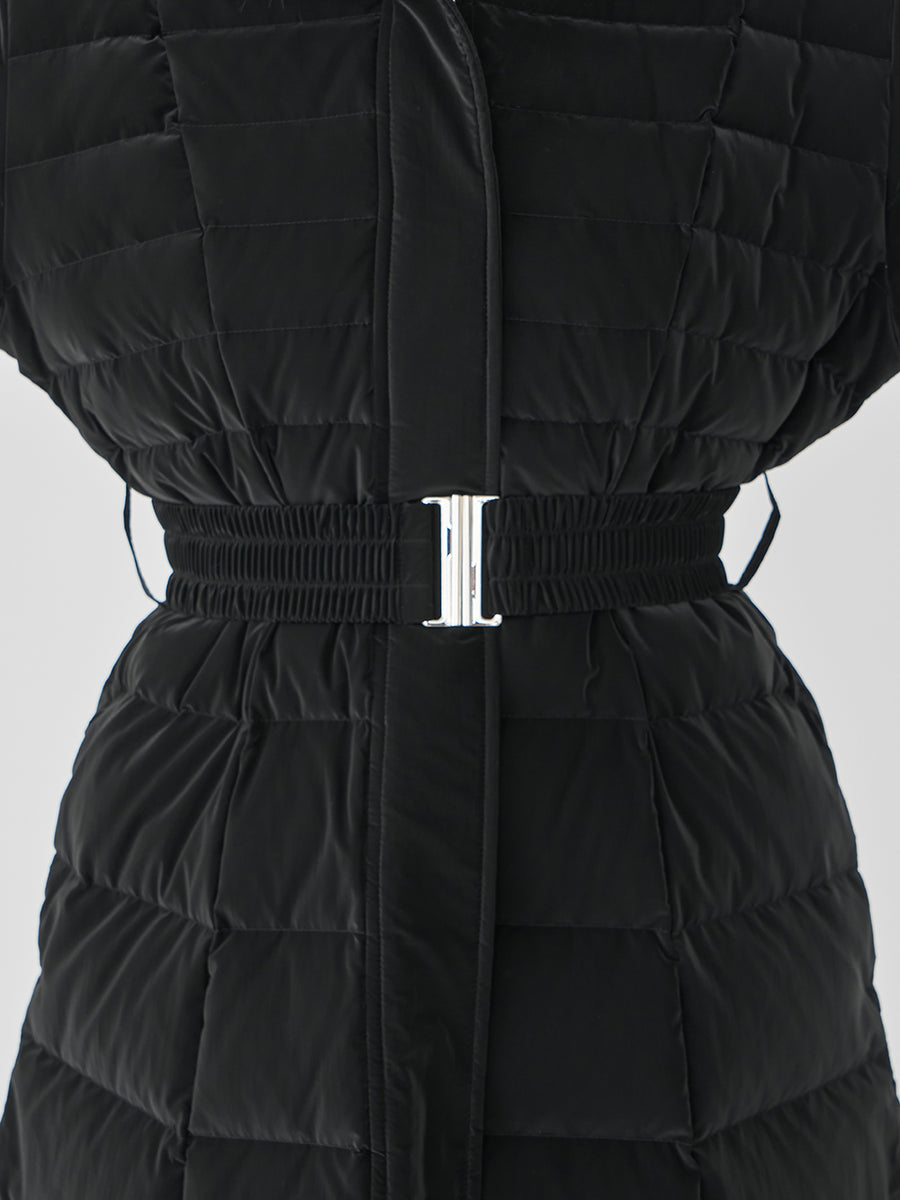 モデル：156cm（着用サイズ：S　着用カラー：BLK）