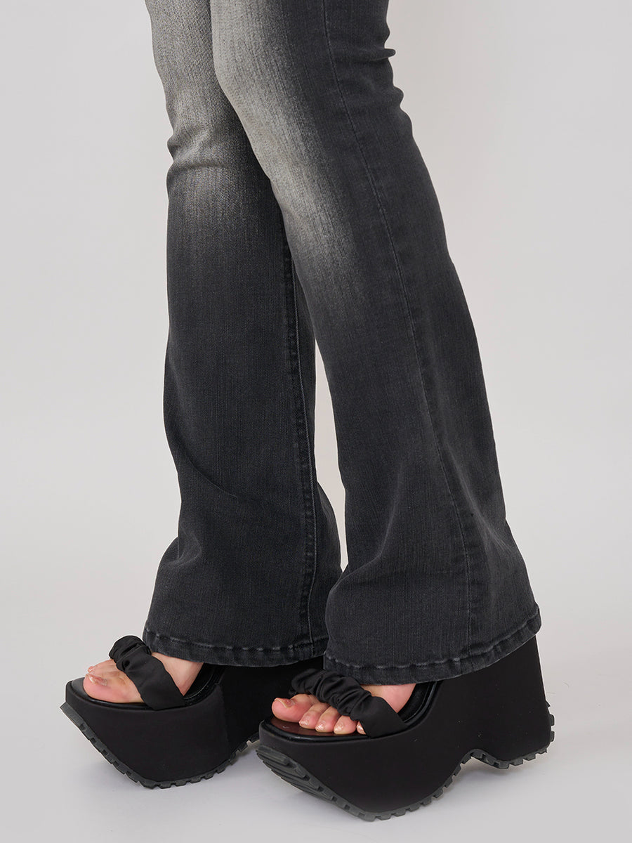 モデル：156cm（着用サイズ：S　着用カラー：BLK）
