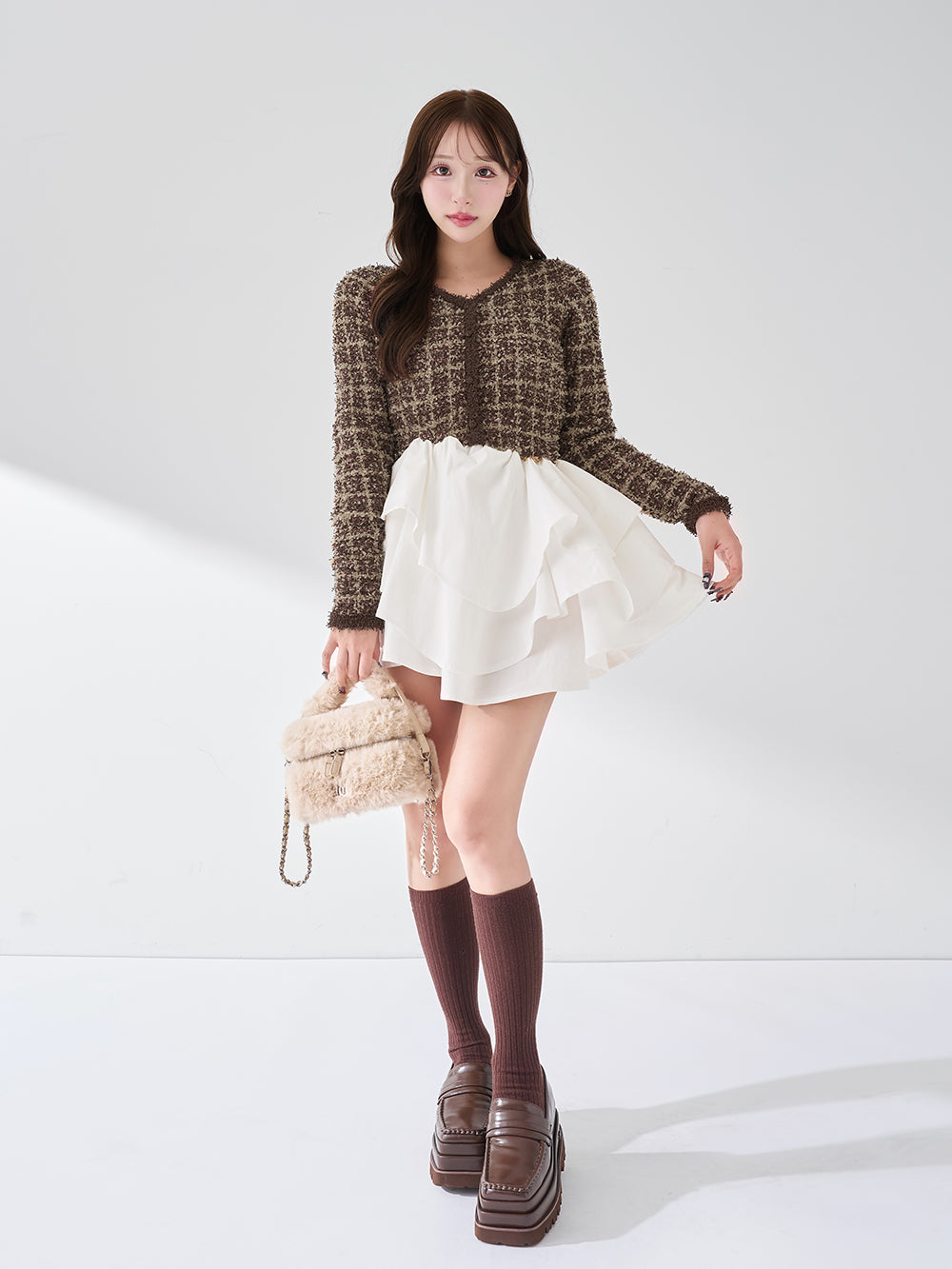 モデル：156cm（着用サイズ：FREE　着用カラー：BRN）