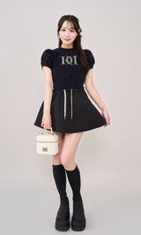 モデル：156cm（着用サイズ：FREE　着用カラー：BLK）