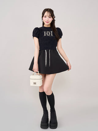モデル：156cm（着用サイズ：FREE　着用カラー：BLK）