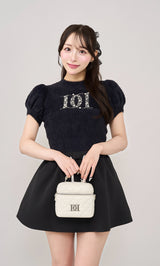 モデル：156cm（着用サイズ：FREE　着用カラー：BLK）