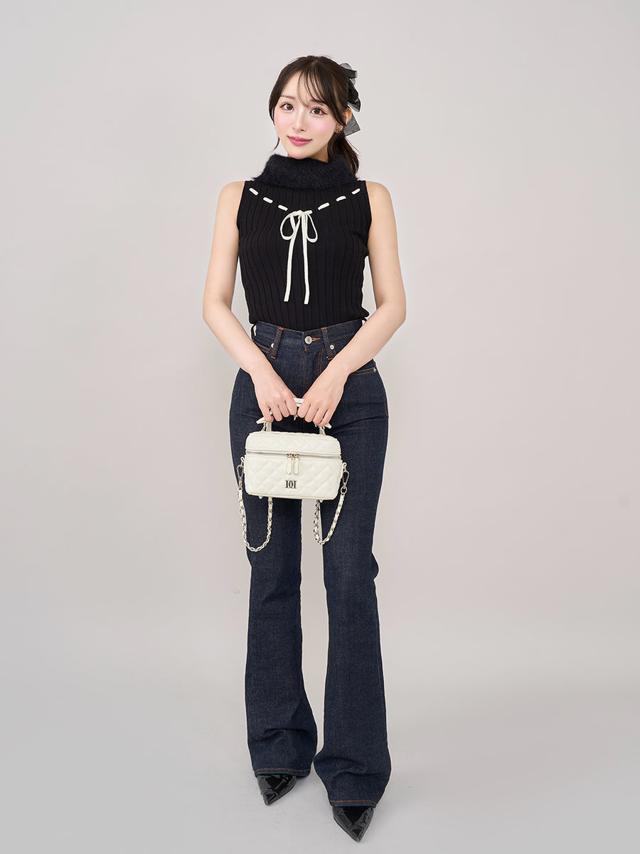 モデル：156cm（着用サイズ：FREE　着用カラー：BLK）