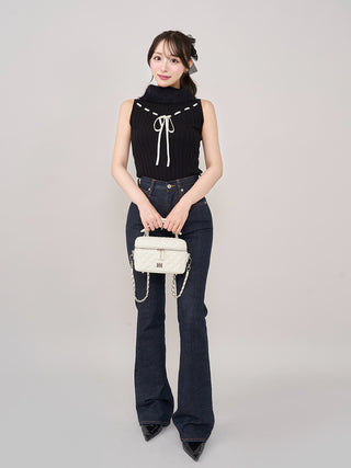 モデル：156cm（着用サイズ：FREE　着用カラー：BLK）