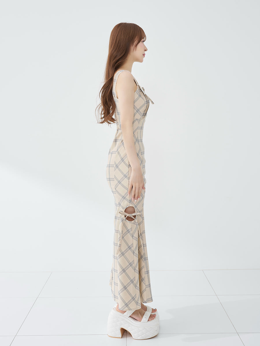 モデル：156cm（着用サイズ：FREE　着用カラー：BEG）