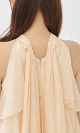 モデル：156cm（着用サイズ：FREE　着用カラー：IVO）