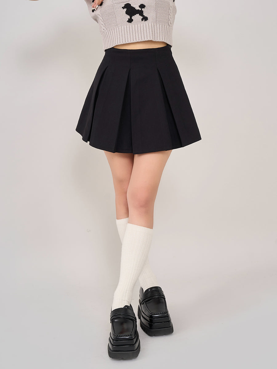 モデル：156cm（着用サイズ：S　着用カラー：BLK）