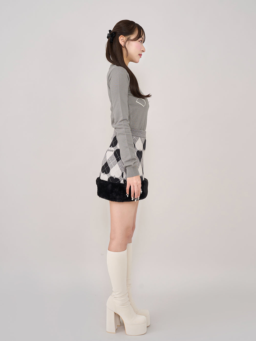 モデル：156cm（着用サイズ：FREE　着用カラー：GRY）