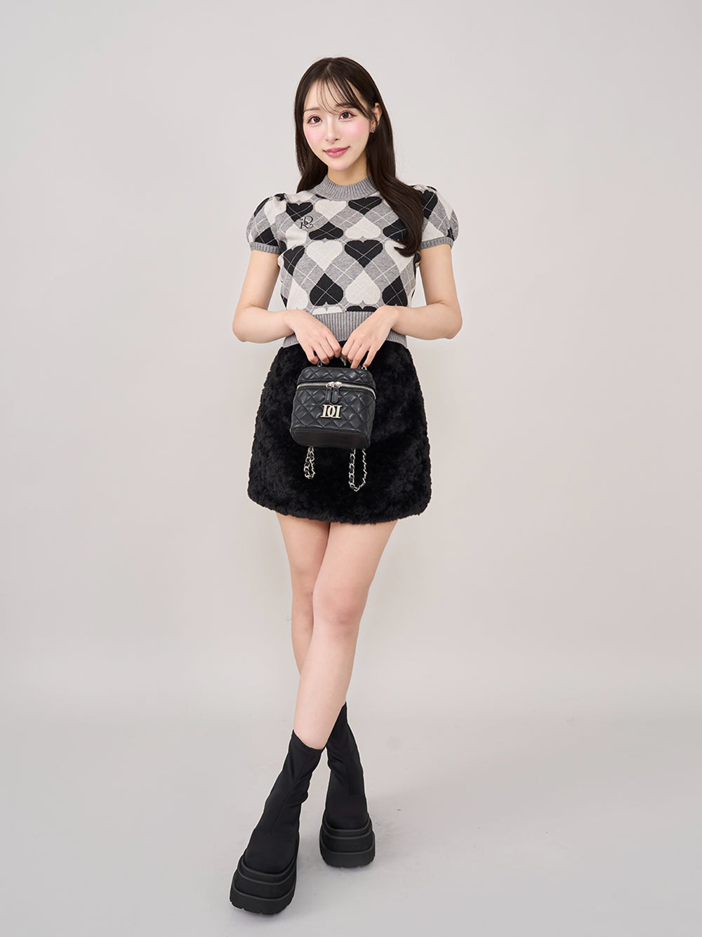 モデル：156cm（着用サイズ：S　着用カラー：BLK）