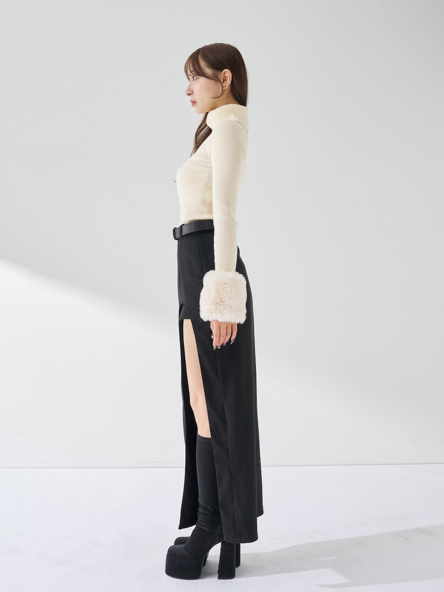 モデル：156cm（着用サイズ：S　着用カラー：BLK）