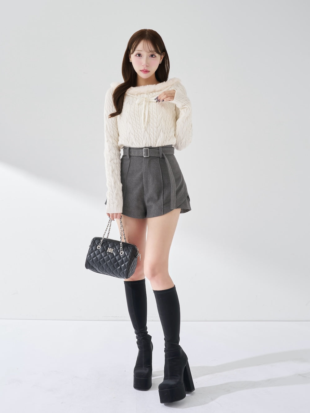 モデル：156cm（着用サイズ：S　着用カラー：GRY）