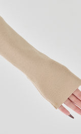 モデル：156cm（着用サイズ：FREE　着用カラー：BEG）