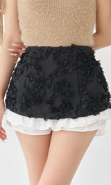 モデル：156cm（着用サイズ：FREE　着用カラー：BLK）