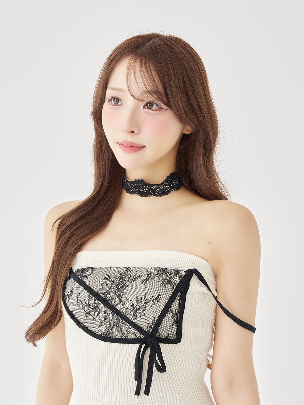 モデル：156cm（着用サイズ：FREE　着用カラー：IVO）