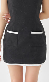 モデル：156cm（着用サイズ：FREE　着用カラー：BLK）