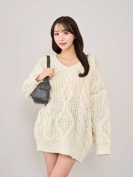 Loose Cable Low Gauge Knit Tunic