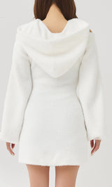 モデル：156cm（着用サイズ：FREE　着用カラー：WHT）