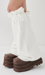 モデル：156cm（着用サイズ：FREE　着用カラー：WHT）