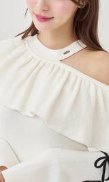 モデル：156cm（着用サイズ：FREE　着用カラー：IVO）