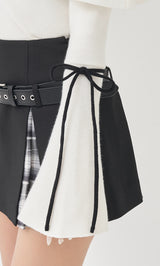 モデル：156cm（着用サイズ：FREE　着用カラー：IVO）