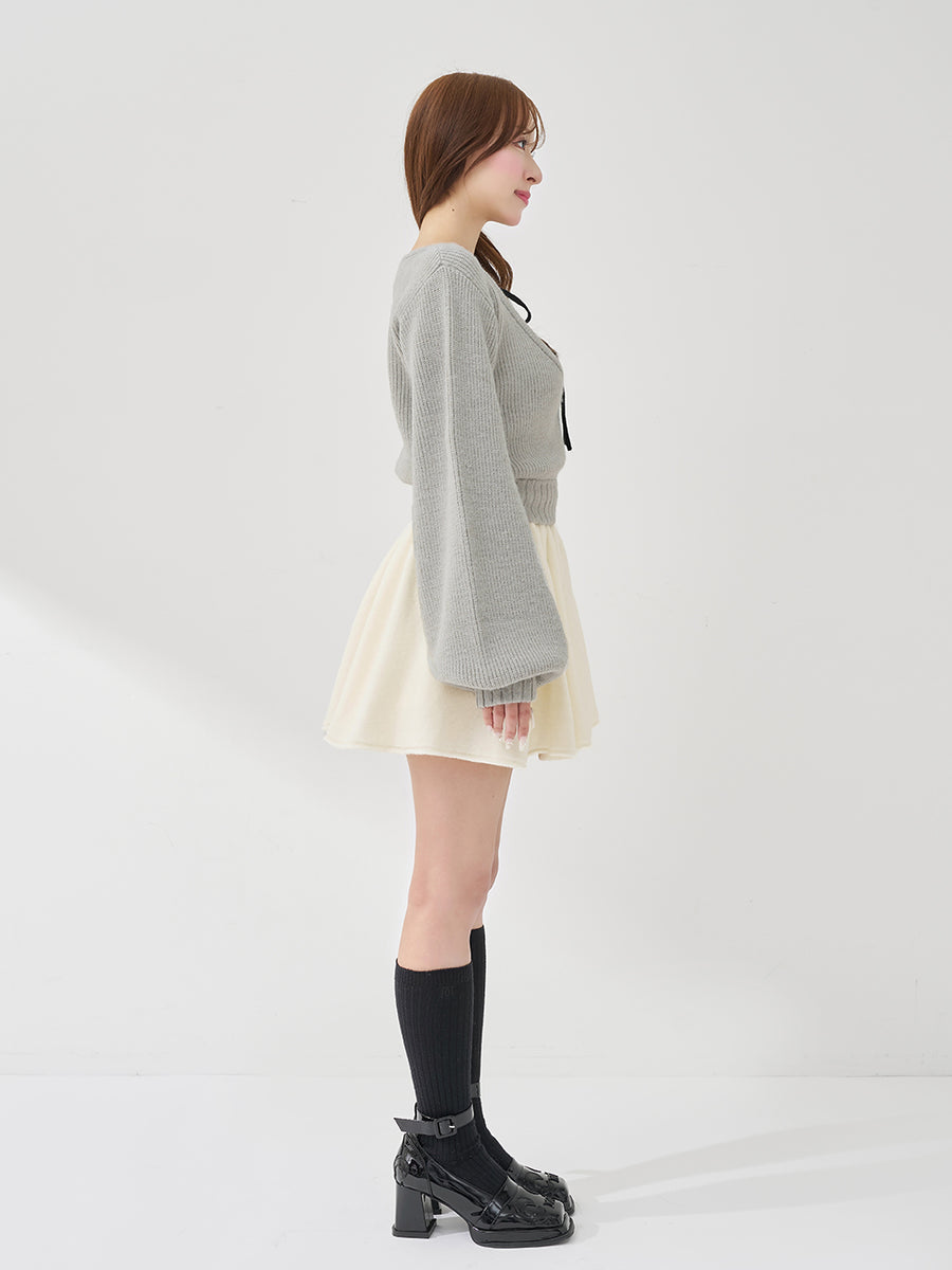 モデル：156cm（着用サイズ：FREE　着用カラー：IVO）