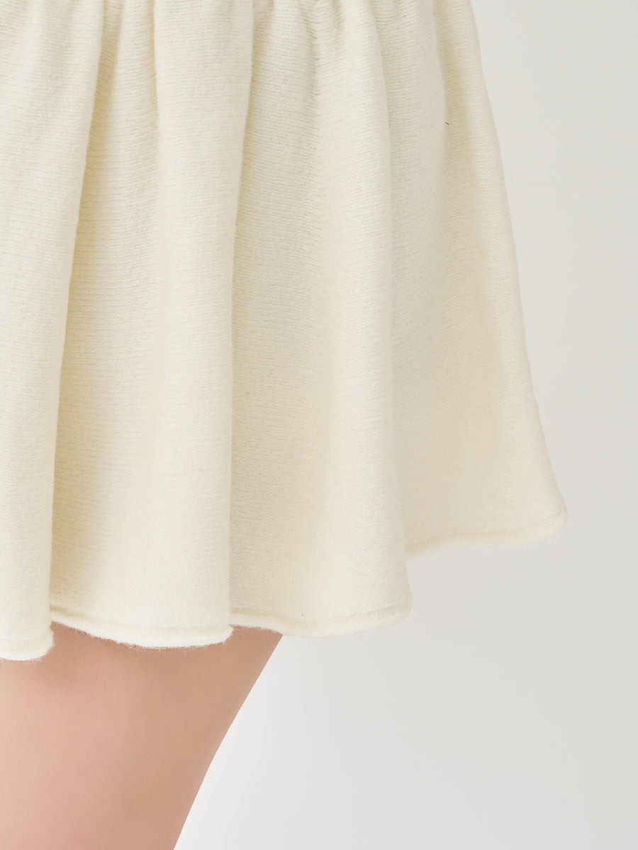 モデル：156cm（着用サイズ：FREE　着用カラー：IVO）