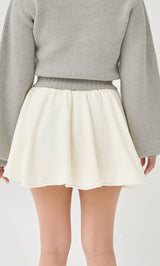 モデル：156cm（着用サイズ：FREE　着用カラー：IVO）