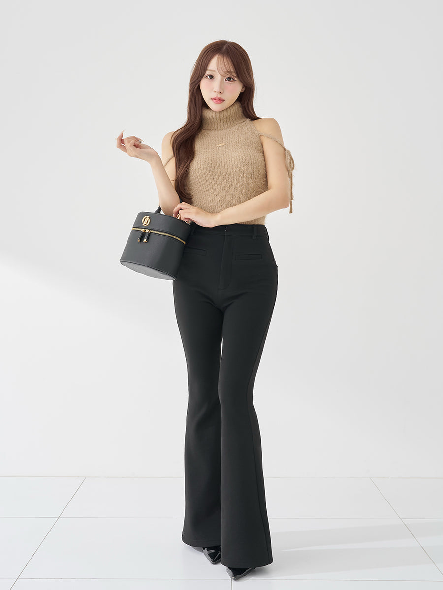 モデル：156cm（着用サイズ：FREE　着用カラー：BEG）