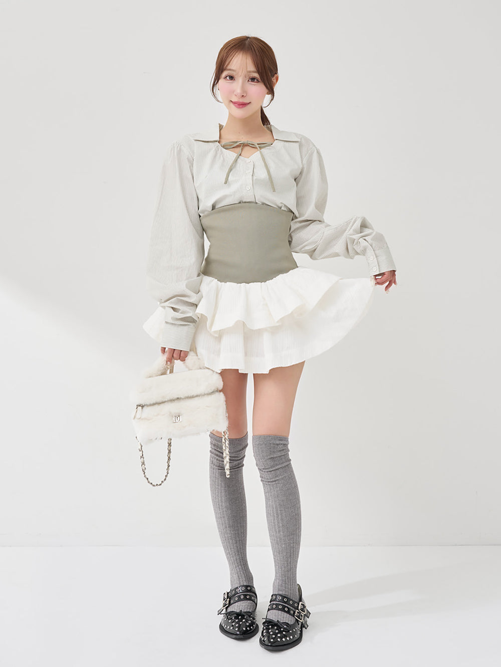 モデル：156cm（着用サイズ：FREE　着用カラー：GRY）