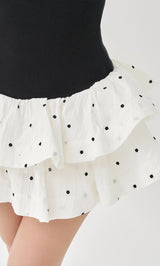 モデル：156cm（着用サイズ：FREE　着用カラー：WHT）