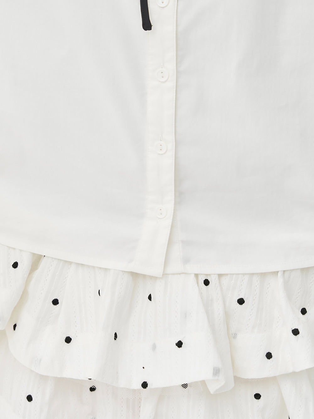 モデル：156cm（着用サイズ：FREE　着用カラー：WHT）