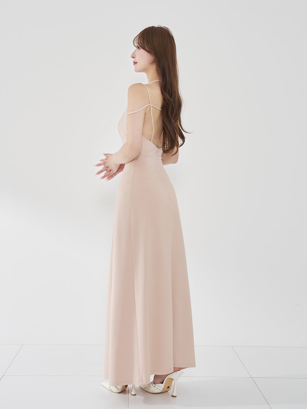 モデル：156cm（着用サイズ：FREE　着用カラー：P-BEG）